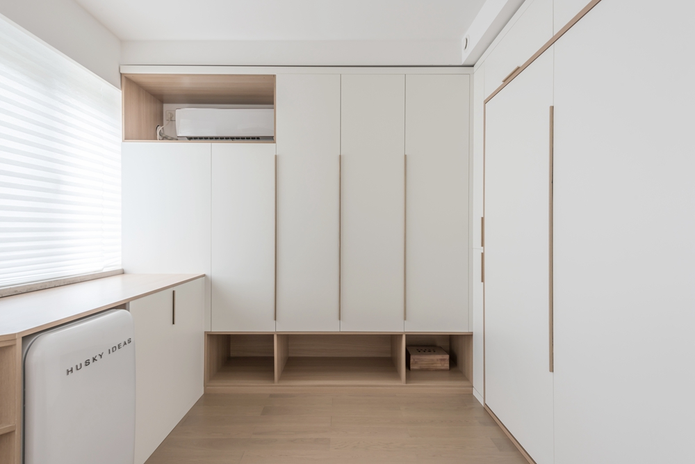 98㎡日式居：定制柜+隐形床，「一屋三用」凭空多出两间房